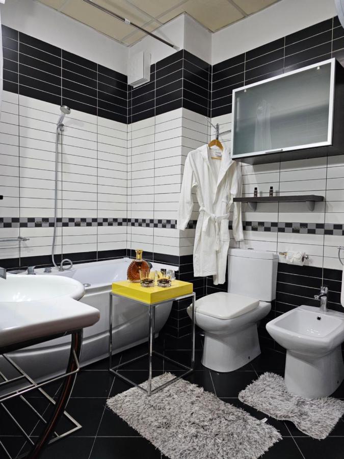 Center Apartment Easy_Luxury Tiran Dış mekan fotoğraf