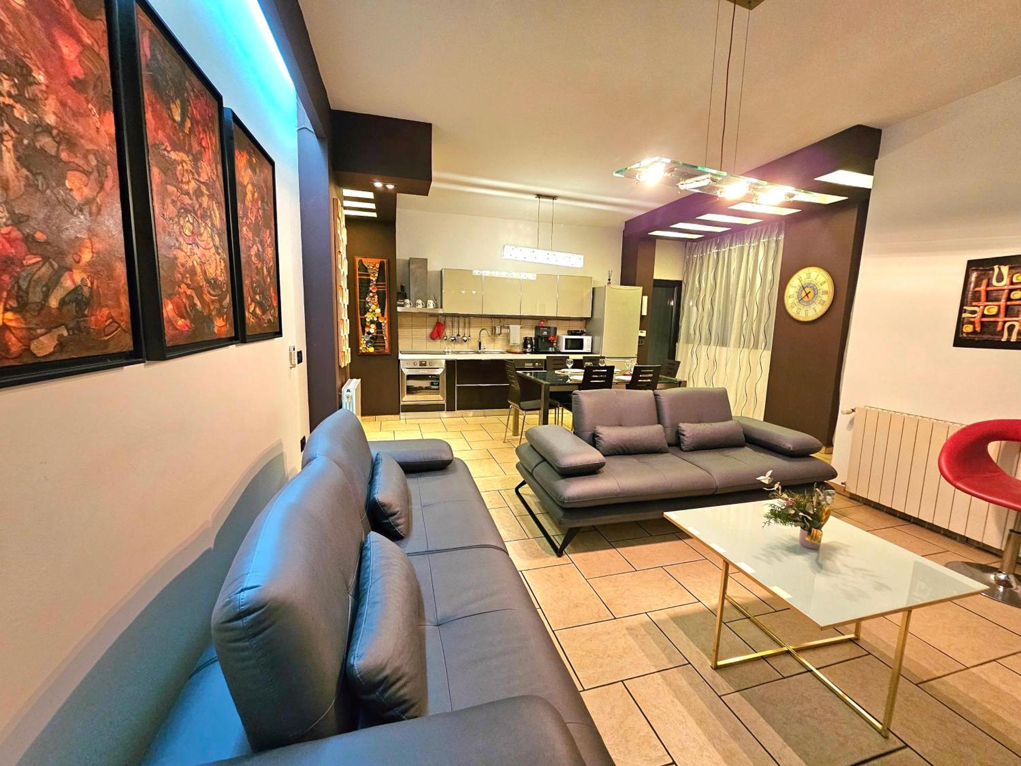 Center Apartment Easy_Luxury Tiran Dış mekan fotoğraf